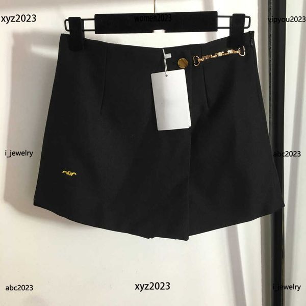designer women shorts metal waist buckle high waist shorts skirt gold thread embroidery bottoms #multiple product, White;black
designer women shorts metal waist buckle high waist shorts skirt gold thread embroidery bottoms #multiple product, White;black
