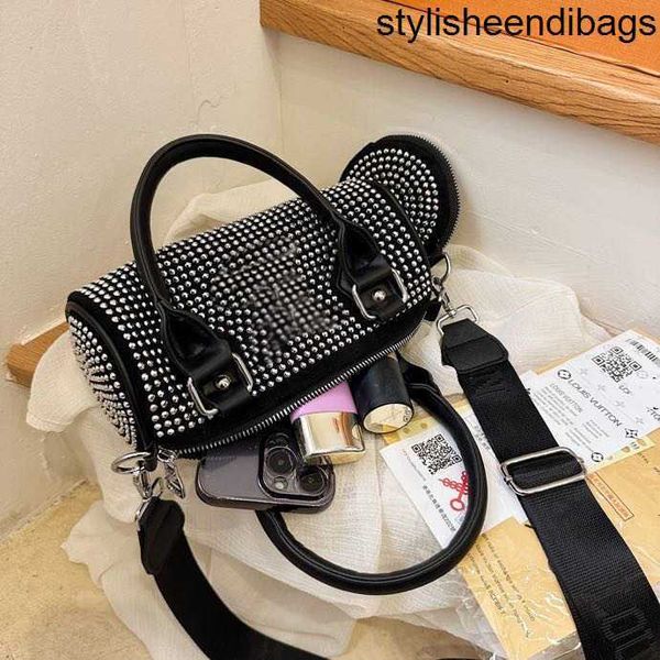 stylisheendibags fashion women's bags handheld cylinder new water diamond shoulder chain versatile crossbody mother bag
stylisheendibags fashion women's bags handheld cylinder new water diamond shoulder chain versatile crossbody mother bag