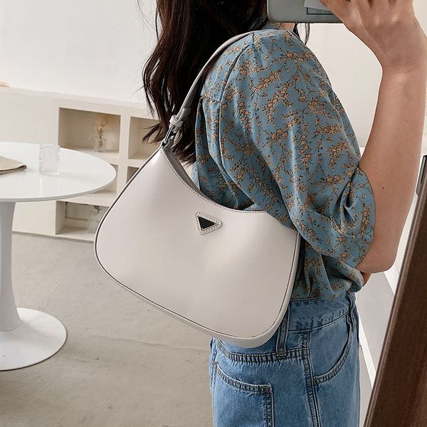 designer bag luxury women shoulder bags fashion retro crescent handbag solid color large capacity tote bag pu material adjustable shoulder s
designer bag luxury women shoulder bags fashion retro crescent handbag solid color large capacity tote bag pu material adjustable shoulder s
