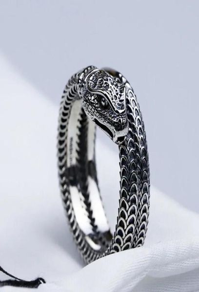 luxury designer jewelry mens lovers ring fashion classic ring designers men and women rings 925 sterling silver hiphop ringe with box1314849
luxury designer jewelry mens lovers ring fashion classic ring designers men and women rings 925 sterling silver hiphop ringe with box1314849