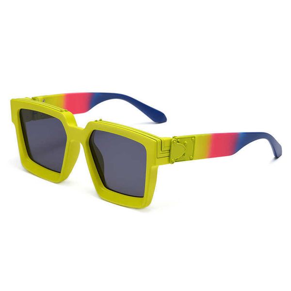 q74 online celebrity same large frame female millionaire fashion sunglasses male sunglasses, White;black
q74 online celebrity same large frame female millionaire fashion sunglasses male sunglasses, White;black