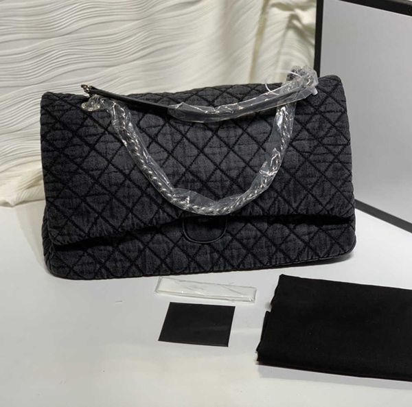 denim maxi jumbo classic flap bags quilted meatlasse chain crossbody shoulder luxury designer fashion street cool large tra fashion goes wit
denim maxi jumbo classic flap bags quilted meatlasse chain crossbody shoulder luxury designer fashion street cool large tra fashion goes wit