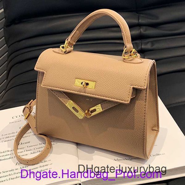 wholesale 8a quality hrems kyllie shoulder handbags of sale simple small bag for womens 2023 summer new fashion network red textured shoulde
wholesale 8a quality hrems kyllie shoulder handbags of sale simple small bag for womens 2023 summer new fashion network red textured shoulde