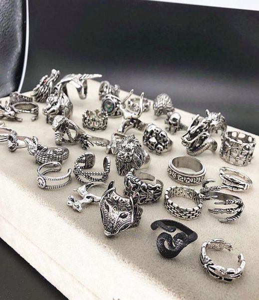 20pcs/lot vintage punk antique silver color metal band skull rings for men women mix style party gifts adjustable opening jewelry wholesale
20pcs/lot vintage punk antique silver color metal band skull rings for men women mix style party gifts adjustable opening jewelry wholesale