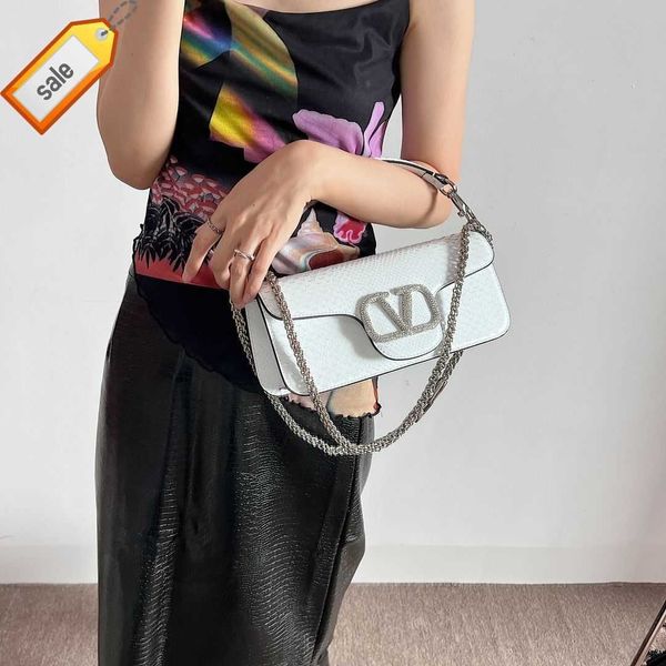 women's designer bags snake patterned cowhide mini handbag vintage small square bag metal chain one shoulder crossbody factory direct s
women's designer bags snake patterned cowhide mini handbag vintage small square bag metal chain one shoulder crossbody factory direct s