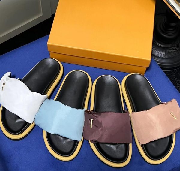 men women designer slipper pool pillow slipper flat bottom printing slipper leisure slippers metal letter couples beach sandals, Black
men women designer slipper pool pillow slipper flat bottom printing slipper leisure slippers metal letter couples beach sandals, Black