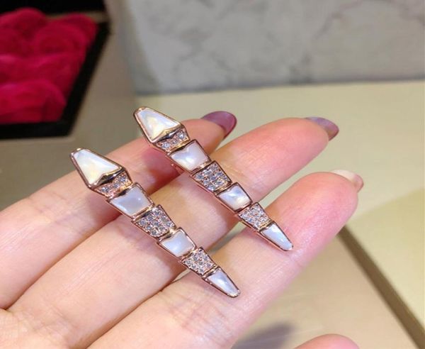 brand pure s925 silver party jewelry shell earrings mother of pearl nature shell long earrings women wedding jewelry9647873, Golden;silver
brand pure s925 silver party jewelry shell earrings mother of pearl nature shell long earrings women wedding jewelry9647873, Golden;silver