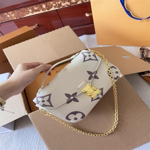 luxury famous brand women designer shoulder bag gold chain bag cross body womens handbag fashion crossbody bag purse flowers shoulder bags
luxury famous brand women designer shoulder bag gold chain bag cross body womens handbag fashion crossbody bag purse flowers shoulder bags