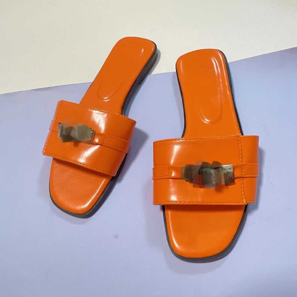 2023 women casual loafers flats sandal slipper paris designer shoes brown orange lock kelly metal buckle mules luxury sandles chypre h sanda, Black
2023 women casual loafers flats sandal slipper paris designer shoes brown orange lock kelly metal buckle mules luxury sandles chypre h sanda, Black