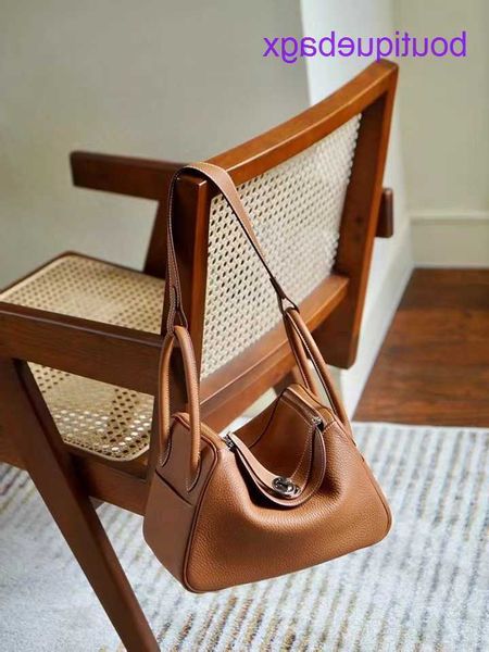 designer lindi bags h home 2023 new versatile mother's cowhide doctor's leather women's one shoulder handheld pillowhave real
designer lindi bags h home 2023 new versatile mother's cowhide doctor's leather women's one shoulder handheld pillowhave real
