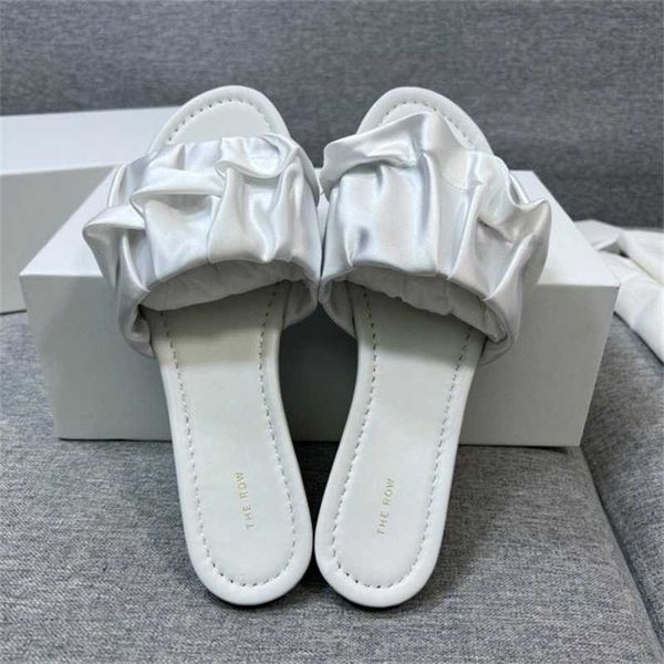 the row 2023 the * row new pleated silk open toe flat sandals fashion casual sandals cloud half slippers, Black
the row 2023 the * row new pleated silk open toe flat sandals fashion casual sandals cloud half slippers, Black