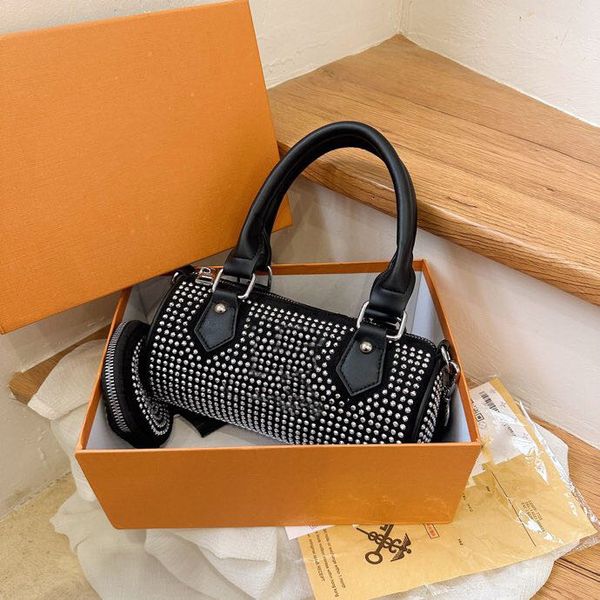 summer women's messenger bags new trend full diamond water diamond handbag women's bag with advanced sense cylinder bag single sho
summer women's messenger bags new trend full diamond water diamond handbag women's bag with advanced sense cylinder bag single sho