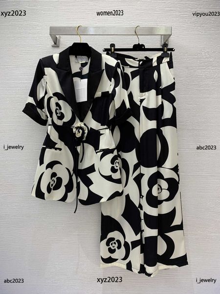 luxurious plus size women designer blazer lady suit size sxl 2pcs one button slim fitting short sleeved jacket and wide leg pants multiple p, White;black
luxurious plus size women designer blazer lady suit size sxl 2pcs one button slim fitting short sleeved jacket and wide leg pants multiple p, White;black