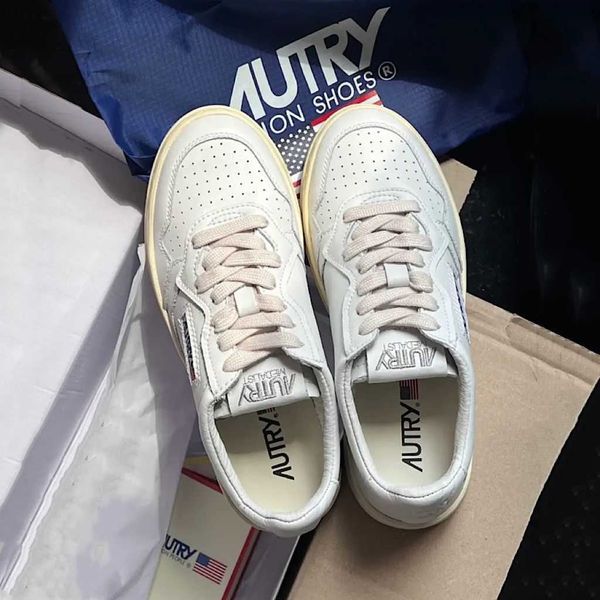 autries white tail small white shoes otelli ept men and women bai baihe yu shuxin rose park caiying same style board shoes, Black
autries white tail small white shoes otelli ept men and women bai baihe yu shuxin rose park caiying same style board shoes, Black