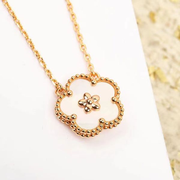 new designer pendant necklaces for women elegant 4/four leaf clover locket necklace highly quality choker chains designer jewelry 18k plated, Silver
new designer pendant necklaces for women elegant 4/four leaf clover locket necklace highly quality choker chains designer jewelry 18k plated, Silver
