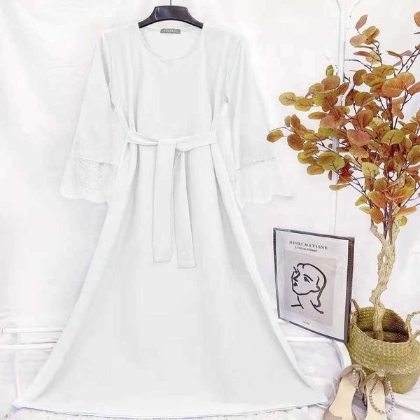 fashion 2022 spring celebrity temperament women's dress with lace sleeve sleeves and large swing dress, Black;gray
fashion 2022 spring celebrity temperament women's dress with lace sleeve sleeves and large swing dress, Black;gray