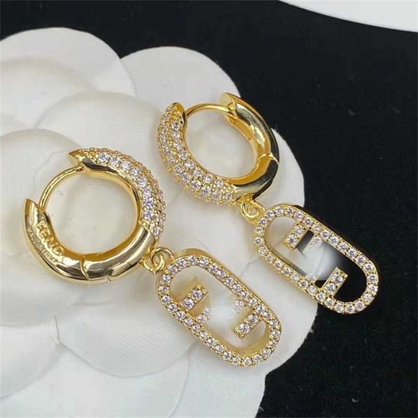 2023 fenjia f letter rhinestone brass small and luxury women's advanced round earrings, Golden
2023 fenjia f letter rhinestone brass small and luxury women's advanced round earrings, Golden