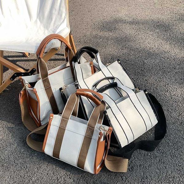 single shoulder crossbody bag canvas simple tote bag women's 2021 new korean fashion handheld bag
single shoulder crossbody bag canvas simple tote bag women's 2021 new korean fashion handheld bag