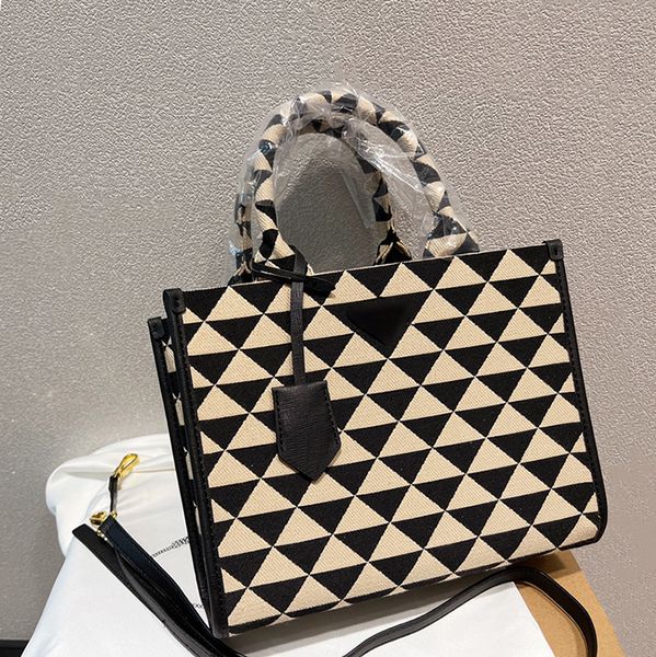 quality small 28cm 17cm jacquard fabric bags micro tote bag black beige embroidered handles womens handbag with shoulder strap
quality small 28cm 17cm jacquard fabric bags micro tote bag black beige embroidered handles womens handbag with shoulder strap