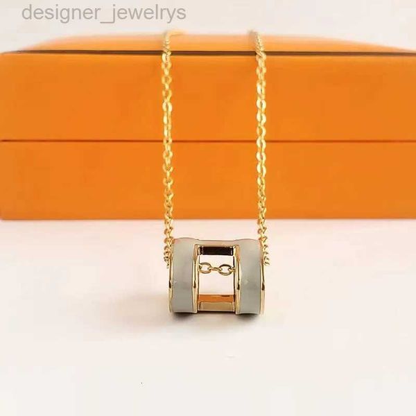 designer necklace luxury love pendant necklaces for women 18k gold letter necklace luxury design jewelry colorfast hypoallergenic, Silver
designer necklace luxury love pendant necklaces for women 18k gold letter necklace luxury design jewelry colorfast hypoallergenic, Silver