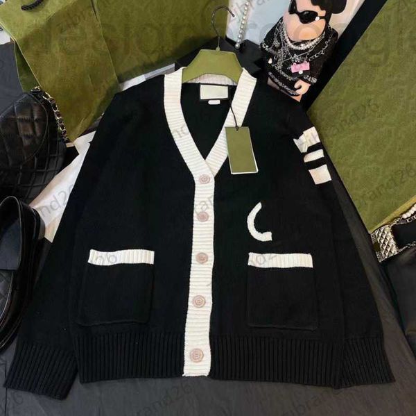 women's sweaters designer designer cardigan womens sweater letter jacquard contrast color knitwear v-neck button pocket autumn winter w, White;black
women's sweaters designer designer cardigan womens sweater letter jacquard contrast color knitwear v-neck button pocket autumn winter w, White;black