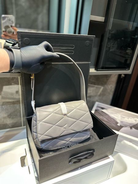 new large capacity letter tote bag commuter bucket bag women's shoulder bag small underarm bag tide
new large capacity letter tote bag commuter bucket bag women's shoulder bag small underarm bag tide