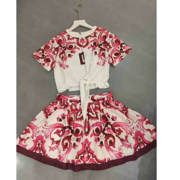 23ss skirt set womens designer clothing round neck pure cotton logo printed ribbon short-sleeved t-shirt pleated half skirt sets womens clot, White
23ss skirt set womens designer clothing round neck pure cotton logo printed ribbon short-sleeved t-shirt pleated half skirt sets womens clot, White
