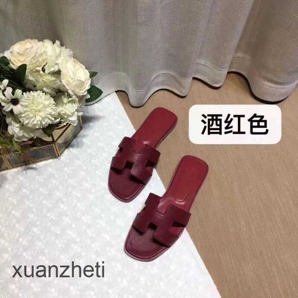 summer slippers designer slipper bear sandal higsetting women's 2023 shoes oran beacleather leisure fashion wear rhinestone flat bottom
summer slippers designer slipper bear sandal higsetting women's 2023 shoes oran beacleather leisure fashion wear rhinestone flat bottom