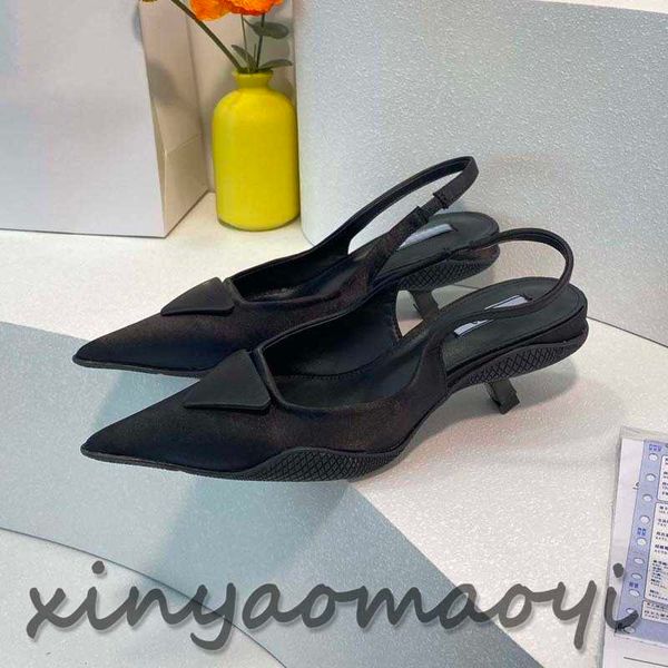 sandals triangle gauze rhinestone decorative calico ladies dress shoes luxury designer smooth leather heel low heel elegant, Black
sandals triangle gauze rhinestone decorative calico ladies dress shoes luxury designer smooth leather heel low heel elegant, Black