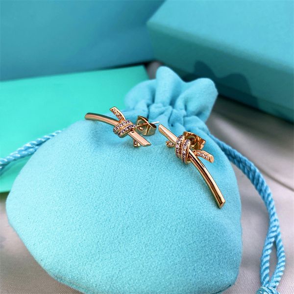 fashion designer for womens stud earrings gold diamond classic luxury t stud earrings titanium steel love earrings for women exquisite simpl, Golden;silver
fashion designer for womens stud earrings gold diamond classic luxury t stud earrings titanium steel love earrings for women exquisite simpl, Golden;silver
