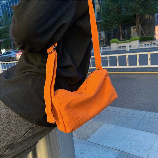 literary style canvas bag 2020 new single shoulder bag sports messenger bag cylinder small bag simple net red leisure bag women
literary style canvas bag 2020 new single shoulder bag sports messenger bag cylinder small bag simple net red leisure bag women