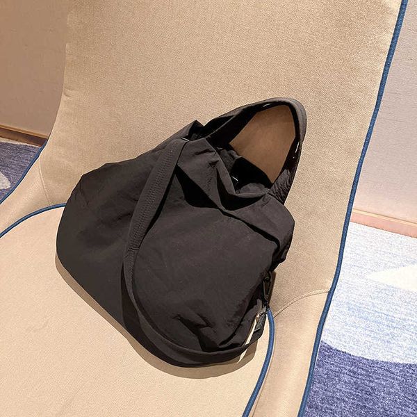 handheld versatile canvas big bag for women 2023 new fashionable large capacity one shoulder crossbody bag with advanced sense tote bag
handheld versatile canvas big bag for women 2023 new fashionable large capacity one shoulder crossbody bag with advanced sense tote bag