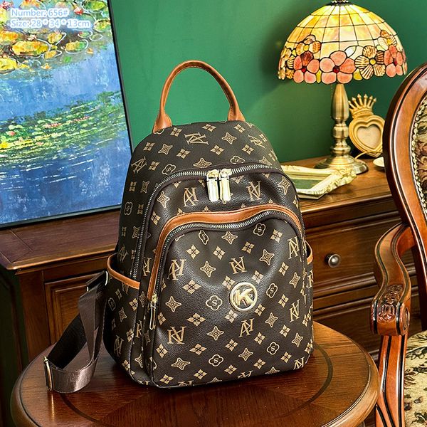 Factory wholesale ladies shoulder bags 2 colors soft printed fashion handbags simple Joker contrast leather backpack popular metal decorative student bag, Coffee-656#-soft fabric
Factory wholesale ladies shoulder bags 2 colors soft printed fashion handbags simple Joker contrast leather backpack popular metal decorative student bag, Coffee-656#-soft fabric