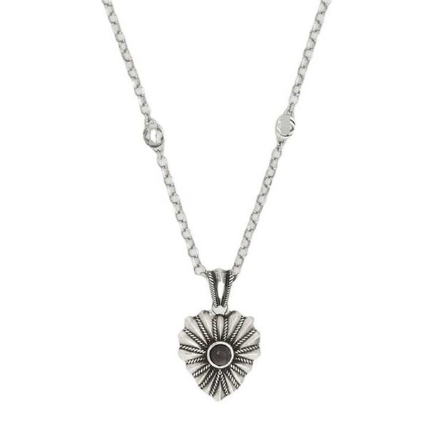2023 gujia s925 sterling silver heart shaped black mother of pearl shell love pendant necklace star style versatile
2023 gujia s925 sterling silver heart shaped black mother of pearl shell love pendant necklace star style versatile