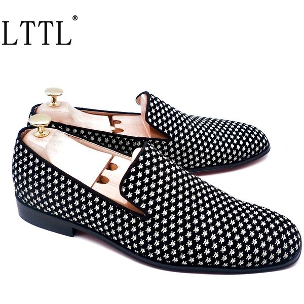 luxury black suede leather loafers skulls print men casual shoes handmade slip on mens flats smoking slippers
luxury black suede leather loafers skulls print men casual shoes handmade slip on mens flats smoking slippers
