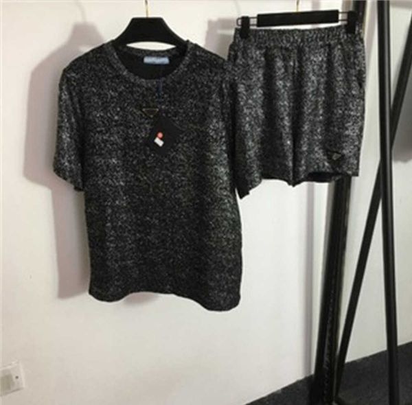designer women two piece sets fashion leisure letter triangle label shiny ice silk short-sleeved t-shirt shorts summer cool breathable cloth, White
designer women two piece sets fashion leisure letter triangle label shiny ice silk short-sleeved t-shirt shorts summer cool breathable cloth, White