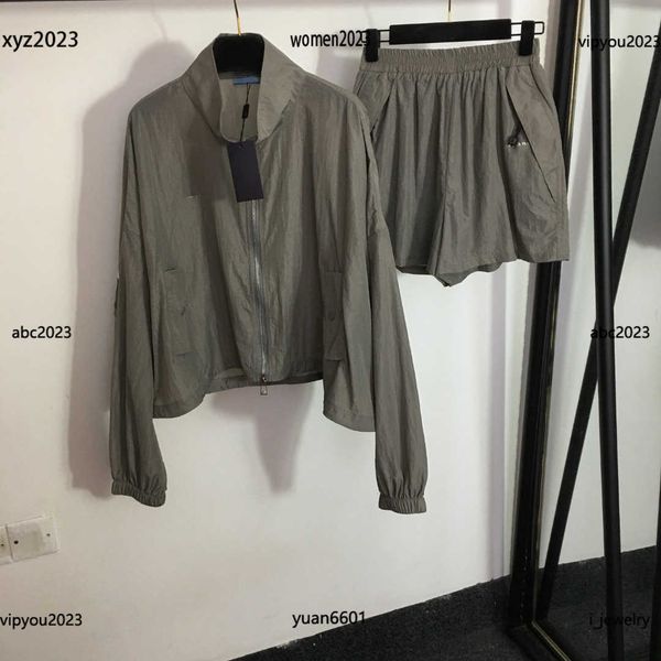 luxurious designer clothes women tracksuits lady sports suit size s-l 2pcs standing collar sun protection suit and elastic waist shorts, Gray
luxurious designer clothes women tracksuits lady sports suit size s-l 2pcs standing collar sun protection suit and elastic waist shorts, Gray