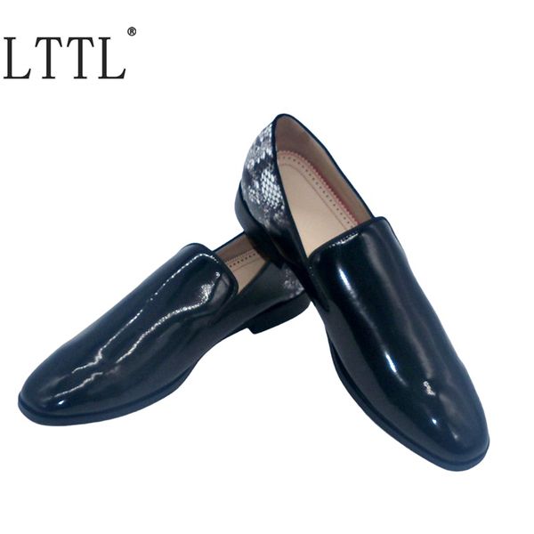 new fashion black patent leather loafers snake skin pattern heel men dress shoes slip on flats casual shoes
new fashion black patent leather loafers snake skin pattern heel men dress shoes slip on flats casual shoes
