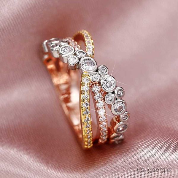band rings luxury female big cross ring yellow gold silver color engagement ring vintage crystal white wedding rings for women r230625
band rings luxury female big cross ring yellow gold silver color engagement ring vintage crystal white wedding rings for women r230625
