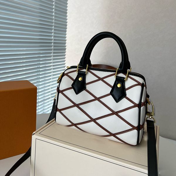 23ss women luxurys designer totes bags speedy pillow handbag ladies classic flowers handbags check leather with original gold metal messenge
23ss women luxurys designer totes bags speedy pillow handbag ladies classic flowers handbags check leather with original gold metal messenge