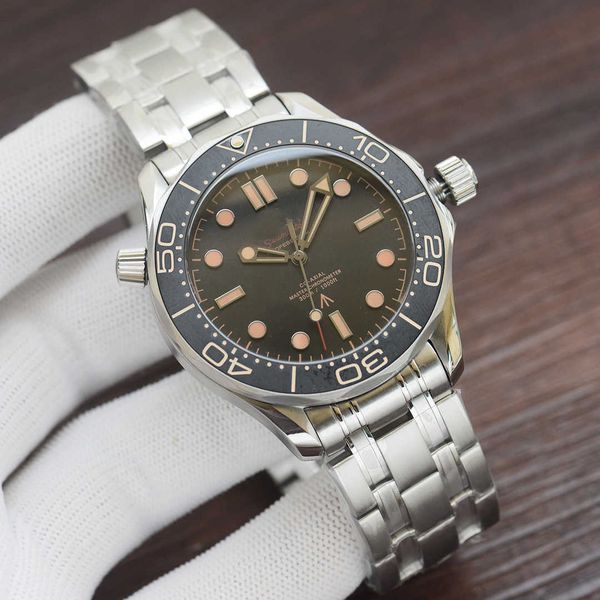 designer men omegas watches 007 james bond watch opli seamaster mechanical automatic movement black dial date montre de luxe high quality, Slivery;golden
designer men omegas watches 007 james bond watch opli seamaster mechanical automatic movement black dial date montre de luxe high quality, Slivery;golden