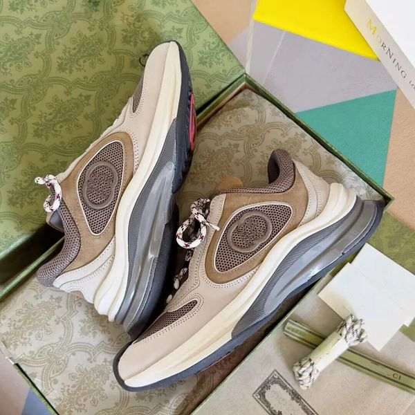 23s/s famous summer men run sneakers shoes mesh breath sporting interlocking g bi-color rubber sole trainers party wedding skateboard walkin, Black
23s/s famous summer men run sneakers shoes mesh breath sporting interlocking g bi-color rubber sole trainers party wedding skateboard walkin, Black