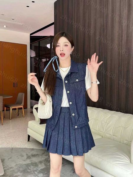 23ss skirt set womens designer clothing lapel letter logo embroidery denim waistcoat vest pleated skirt sets womens clothing, White
23ss skirt set womens designer clothing lapel letter logo embroidery denim waistcoat vest pleated skirt sets womens clothing, White