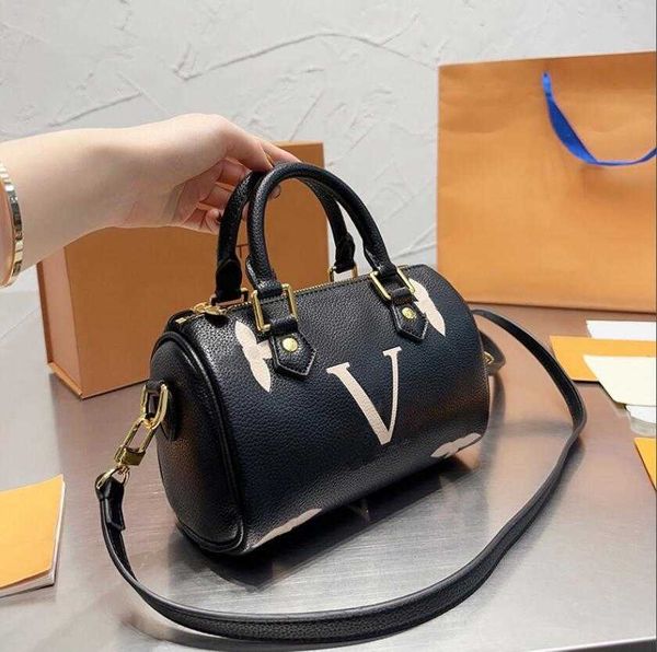 designer bags tote speedy bandouliere 25 handbags boston shoulder bags cross body black purse women clutch bags crossbody bags flower emboss
designer bags tote speedy bandouliere 25 handbags boston shoulder bags cross body black purse women clutch bags crossbody bags flower emboss