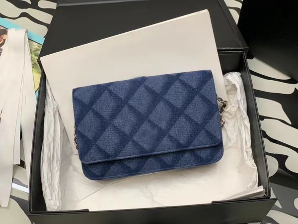 2023 new women's crossbody bag high-end quality shoulder bag denning denim crossbody length is good super beautiful temperament full ca
2023 new women's crossbody bag high-end quality shoulder bag denning denim crossbody length is good super beautiful temperament full ca