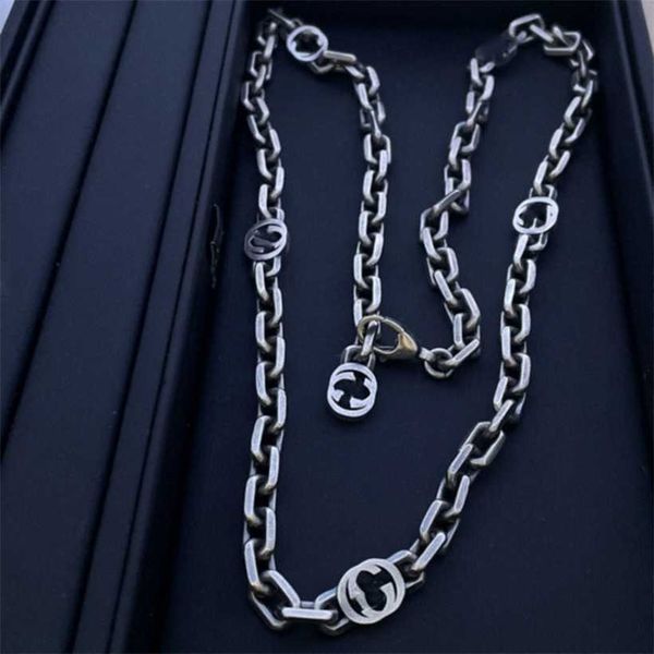 2023 gujia 925 silver vintage letter interlocking necklace with hollowed out personality trend ins for both men and women
2023 gujia 925 silver vintage letter interlocking necklace with hollowed out personality trend ins for both men and women