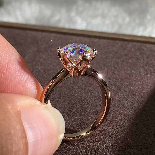 band rings cute female white zircon stone ring rose gold silver color engagement ring luxury bride crystal round wedding rings for women r23
band rings cute female white zircon stone ring rose gold silver color engagement ring luxury bride crystal round wedding rings for women r23