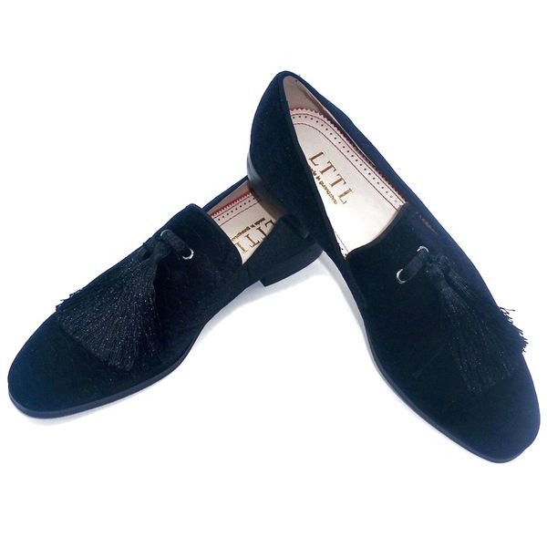 new stylish black men velvet shoes fashion tassel loafer casual shoes mens flats smoking shoes
new stylish black men velvet shoes fashion tassel loafer casual shoes mens flats smoking shoes