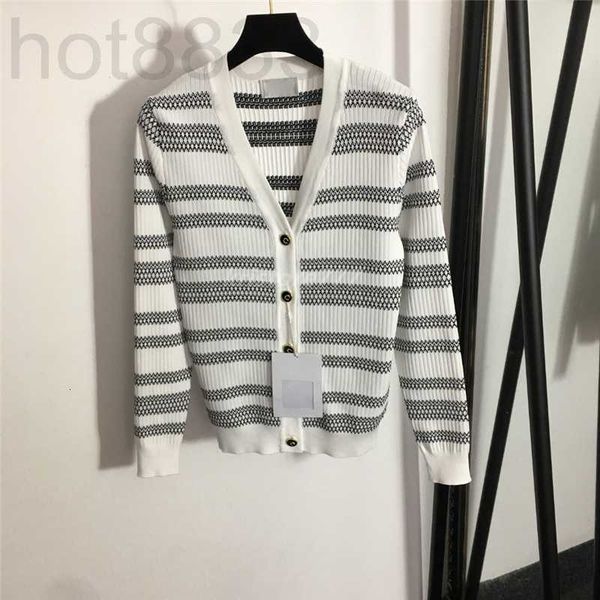 women's sweaters designer women knits with letters buttons girls milan runway tank crop shirt high end striped long sleeve stretch car, White;black
women's sweaters designer women knits with letters buttons girls milan runway tank crop shirt high end striped long sleeve stretch car, White;black