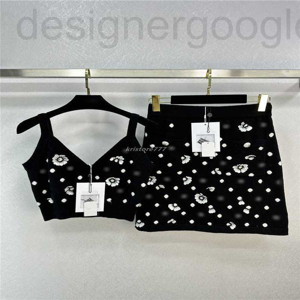 two piece dress designer 23ss women designer sets knits suits with camellia beads girls runway high end luxury brand tee vest t shirt crop, White
two piece dress designer 23ss women designer sets knits suits with camellia beads girls runway high end luxury brand tee vest t shirt crop, White